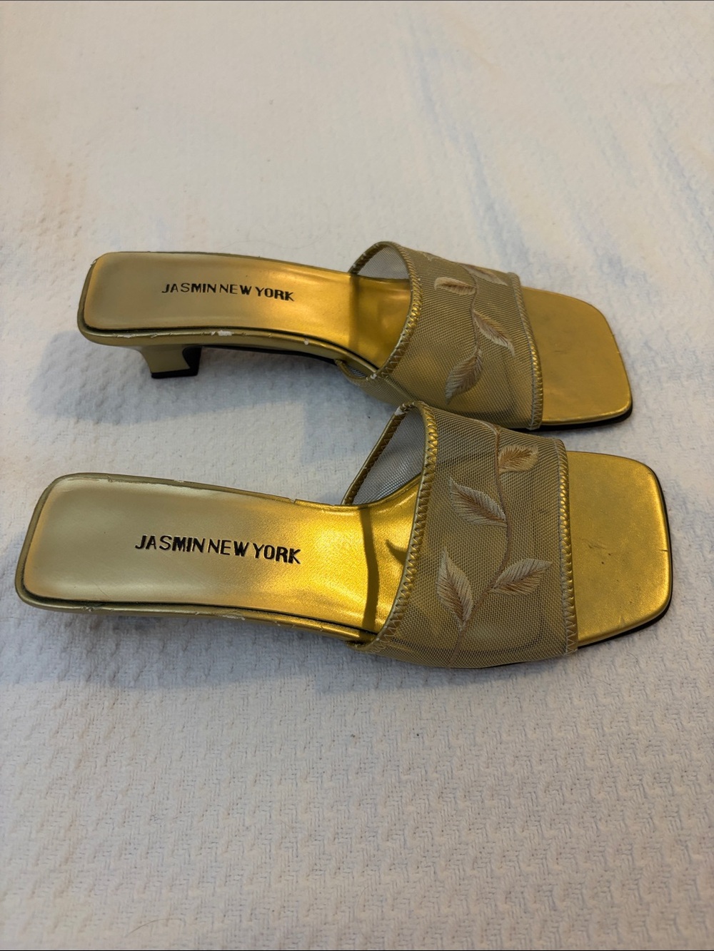 Jasmin New York Y2K 90’s Mesh Golden Slide Kitten Heel Sandals Size 6M